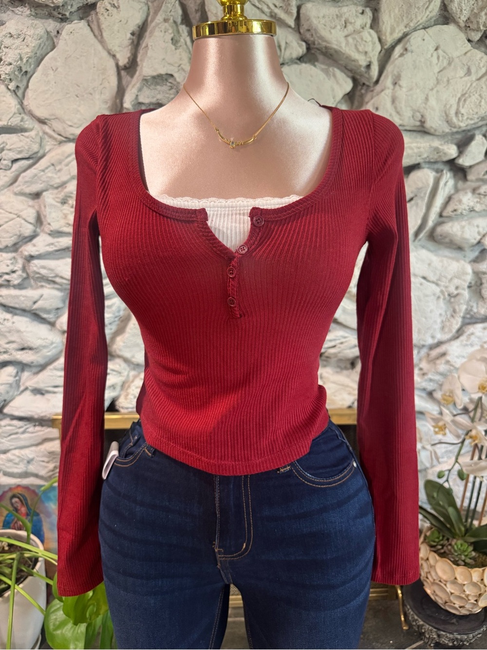 Ribbed Scoop Neck Henley Top - Burgundy